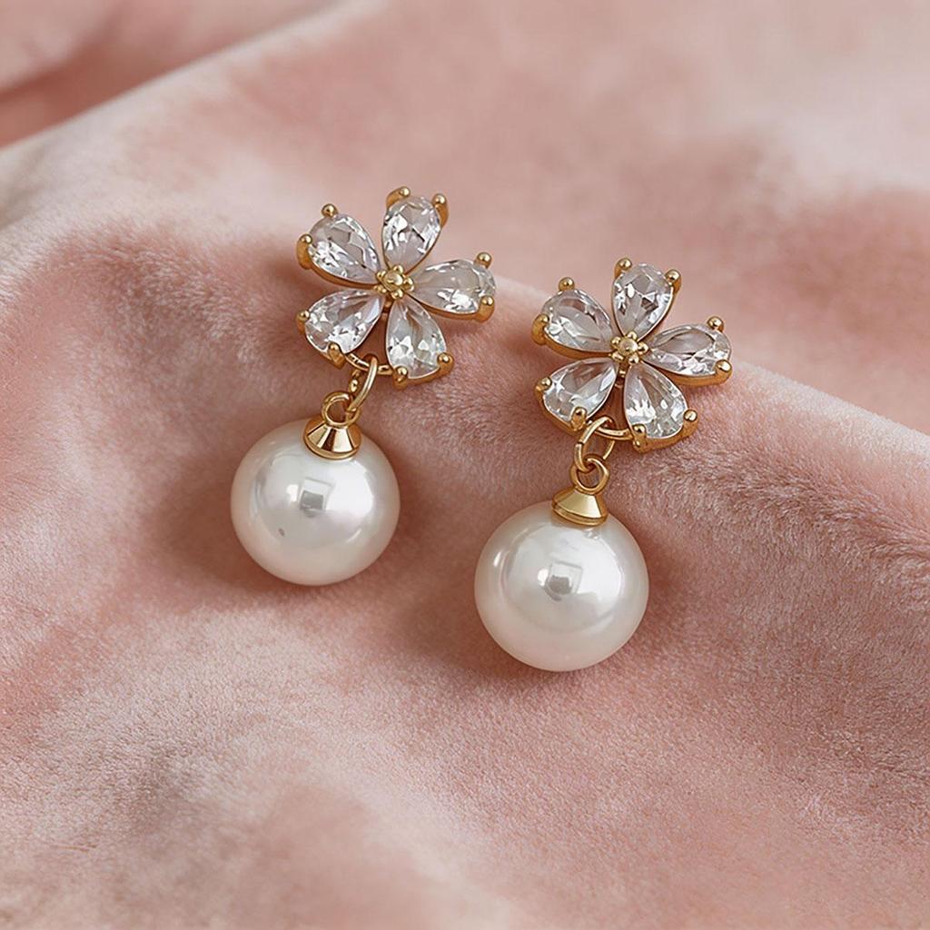 Gentle French Flower Imitation Pearl Earrings for Women, Daily Sweet Ear Studs, Temperament Versatile Internet-famous Fashion Ear Accessories