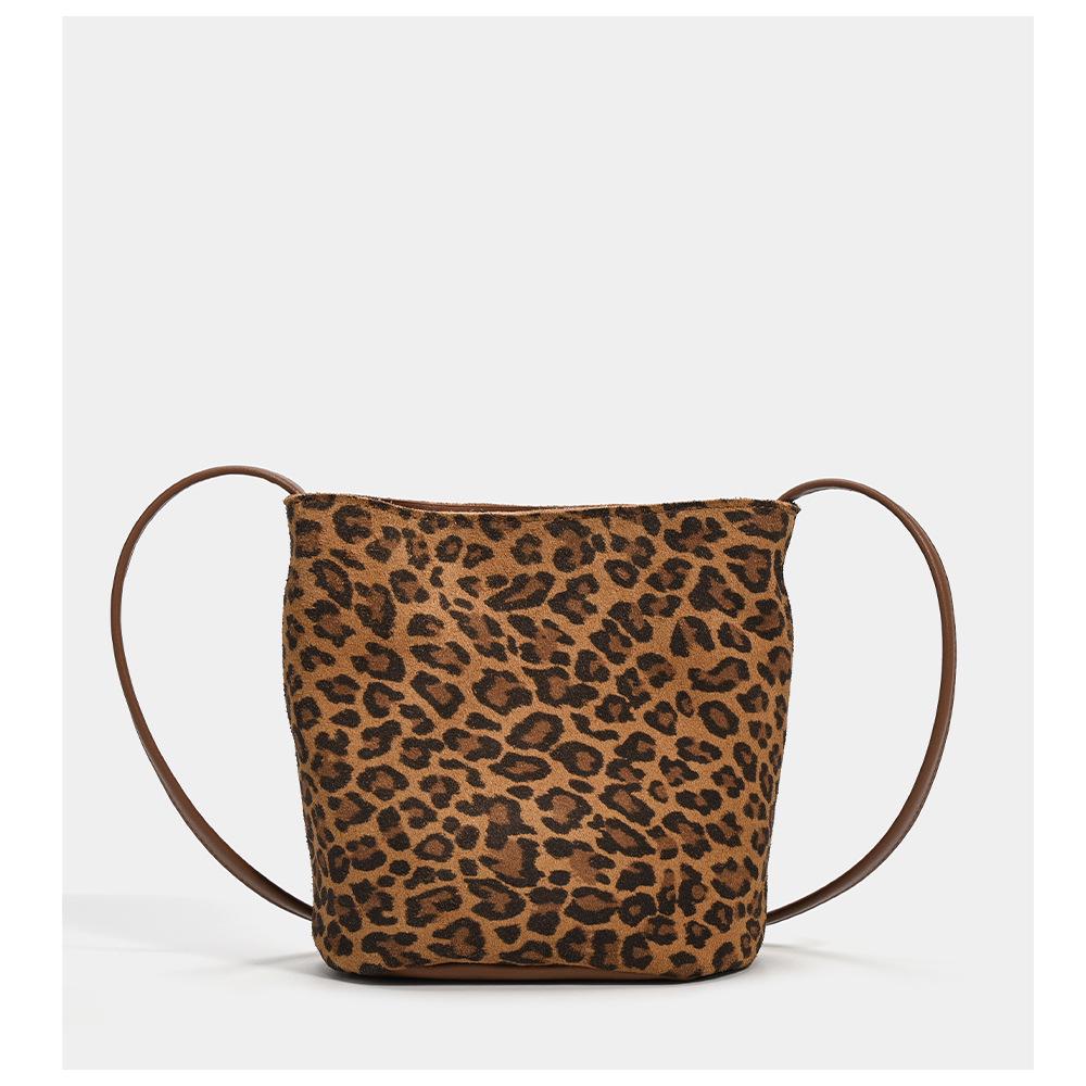 

Leopard Print Genuine Leather Bucket Bag: High-End, Versatile, Soft Cowhide, Single Shoulder & Crossbody for Women - Autumn/Winter Collection коричневый
