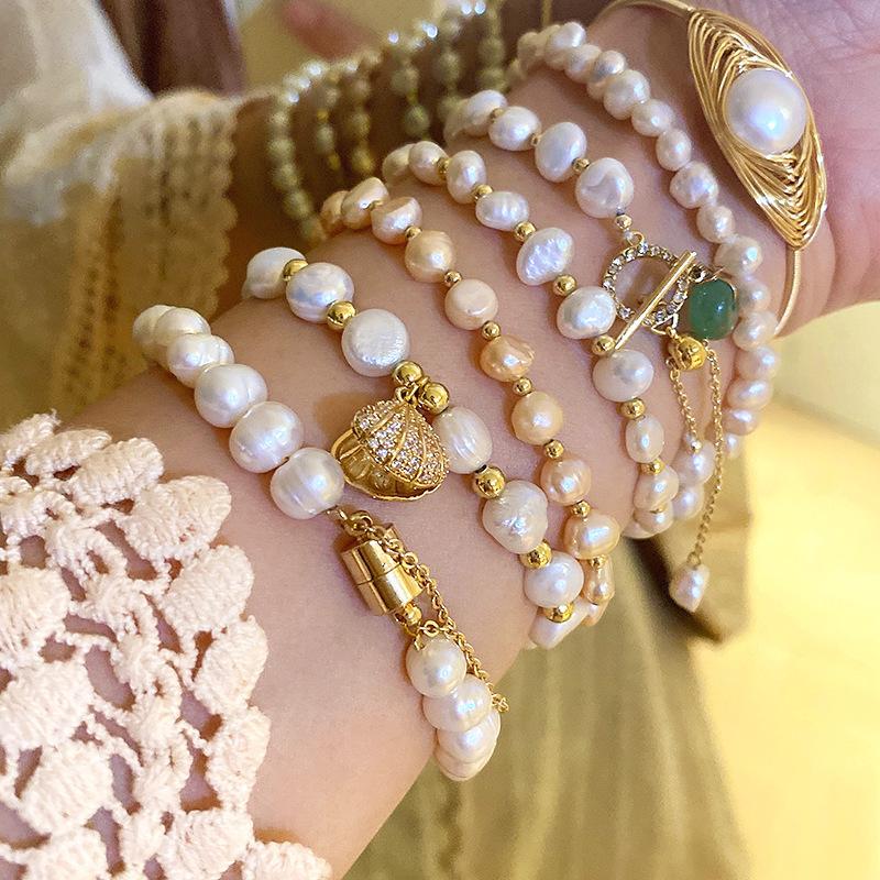 

French versatile freshwater pearl round bead fishtail bracelet fashion light luxury temperament bracelet niche high-end jewelry women