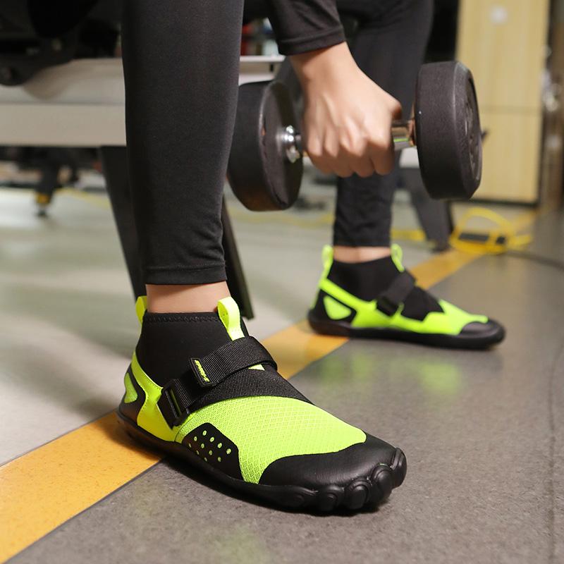 Fashion Water Shoes for Women Barefoot Beach Shoes Men Breathable Sport Shoe Quick Dry River Sea Aqua Shoes Sneakers Soft Beach Sneakers