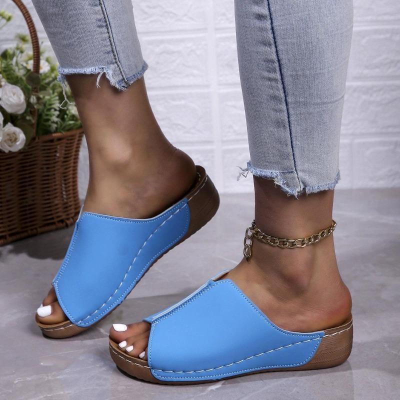 2025 Spring and Summer New Slippery Women's Comfortable Slope Heel Thick Sole Simple and Casual External Wearing Slippers