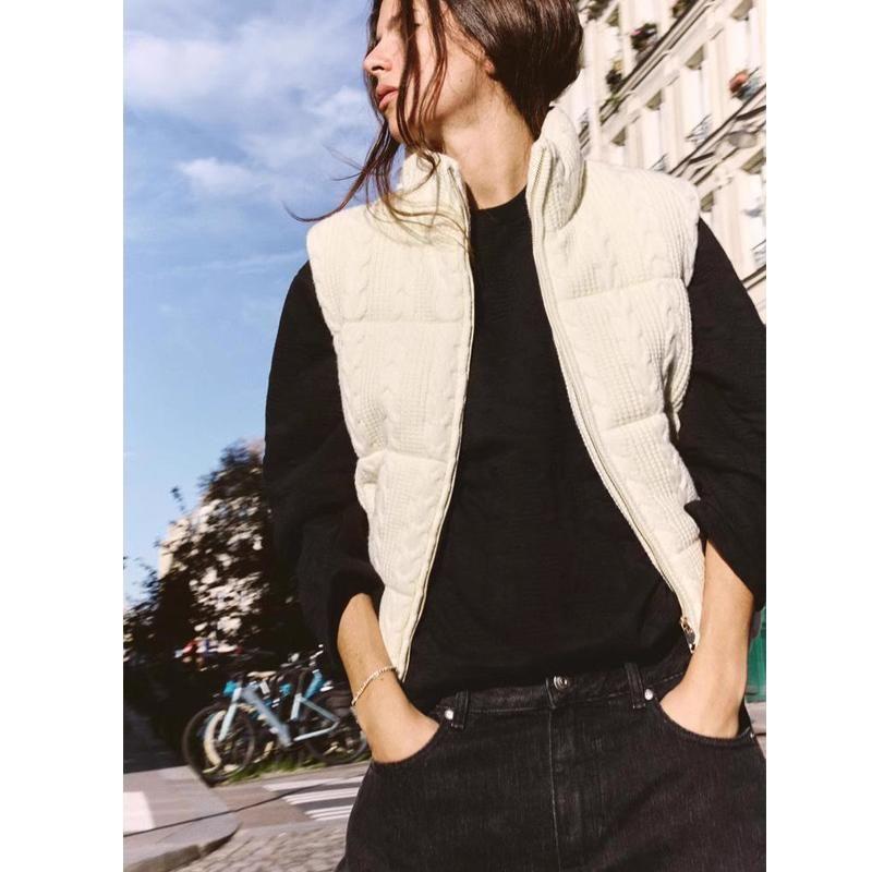Fall and Winter New Women's Clothing Fashion Style Stand Collar Sleeveless Zipper Ornament Short Knitting Cotton-Padded Jacket Vest 6318224