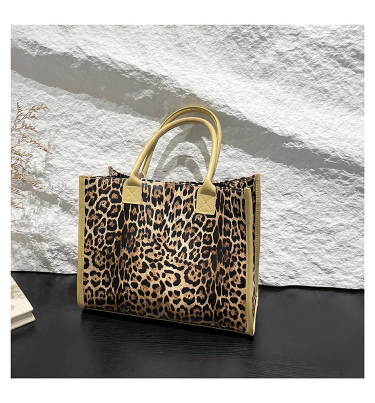 Contemporary Large Tote Bag With Stylish Leopard Pattern And Comfortable Double Straps Shoulder
