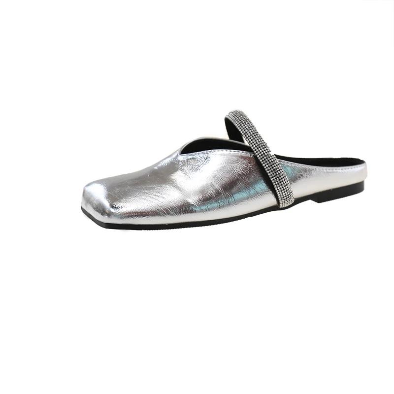 Модные туфли-мюли с бантиком и жемчугом на плоской подошве с закрытым носком для женщин новая летняя обувь Мэри Джейн с мелким вырезом повседневные шлепанцы 35 2286₽