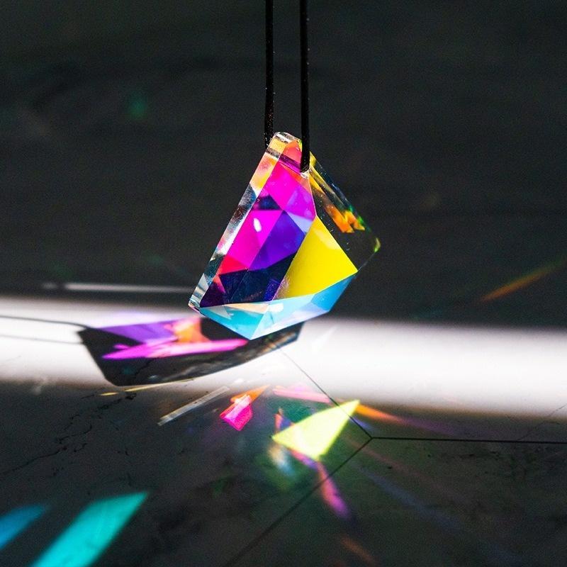 

2pcs crystal triangular light traps - Glass prism light traps, suitable for window decoration, interior decoration, holiday and