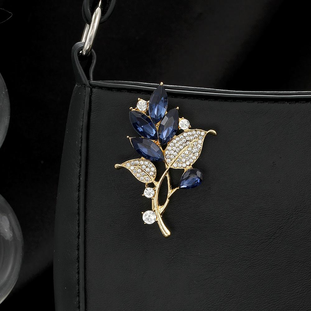 Blue Crystal Leaf Diamond Temperament Brooch, Light Luxury Niche Design Sense Suit Cheongsam Corsage Woman