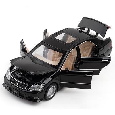 1/32 Schaal Toyota Crown Speelgoed Auto Model Legering Diecast Pull Back Geluid en Licht Deuren Geopend Simulatie Speelgoed Voertuig Modellen Verjaardagscadeau