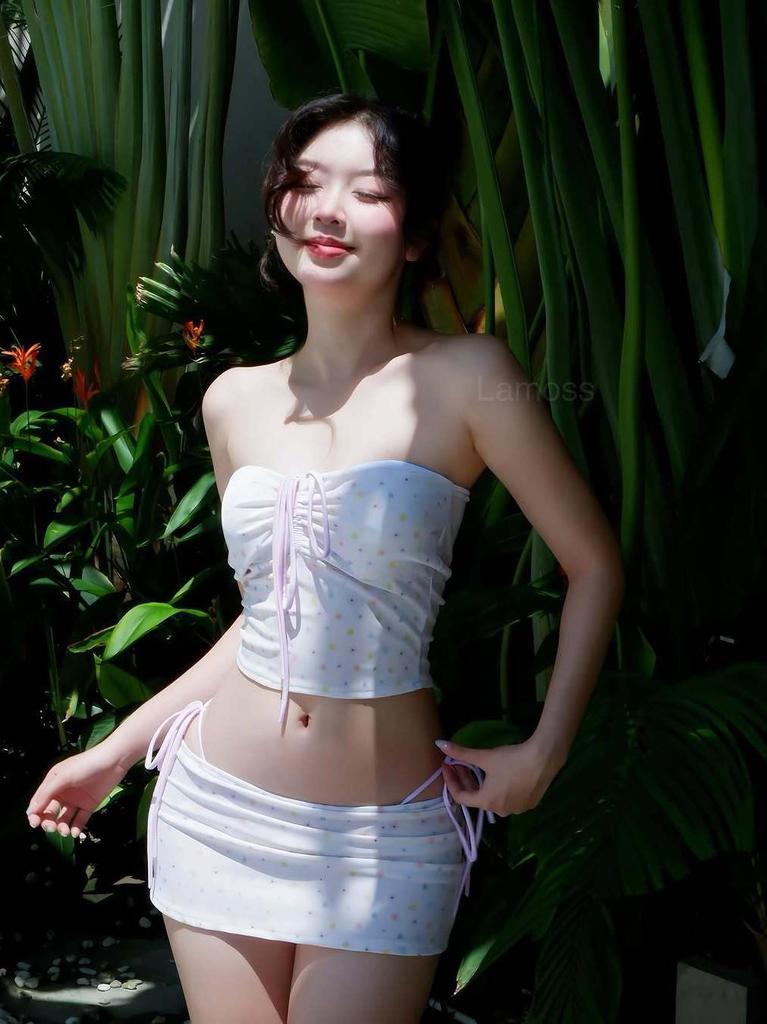 Sexy Rhinestone Lace-Up Bikini Set: European & American Style Seaside Hot Spring Swimsuit