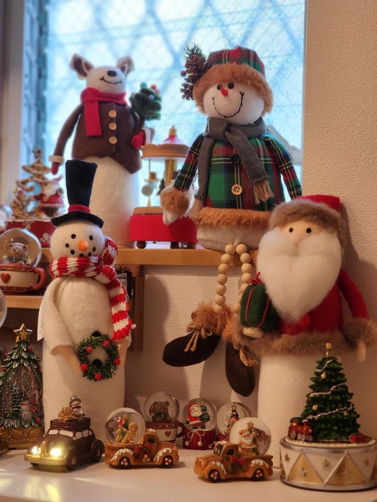 Minami Boeki Hudební krabička Vánoční strom Santa Claus Perníkový muž Hudba Kolotoč (Krabička ve tvaru vánočního stromku)