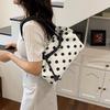 Koreanische Gepunktete Tragetasche mit Gürtelschnallen-Detail Damen Große Kapazität Lässige Umhängetasche Stilvolle Tägliche Pendler Arbeit Handtasche