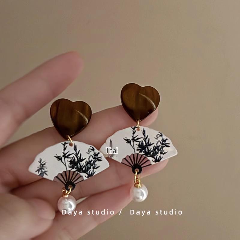 

Серьги-пусеты «Летний курортный стиль Мори Сладкий лепесток 2025»