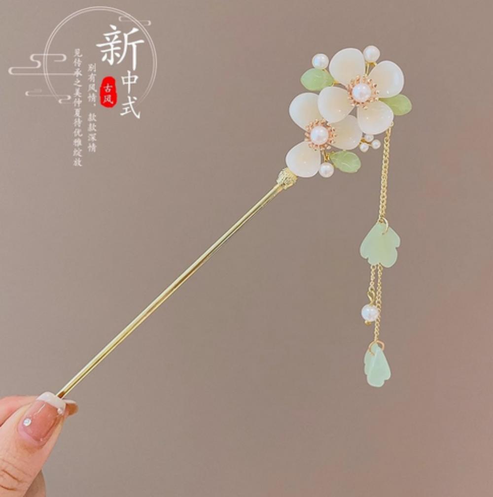 Elegant Chinese Style Hair Accessories Vintage Spring Flower Element Hairpins Light Luxury Tassel Hair Stick For Women Girls