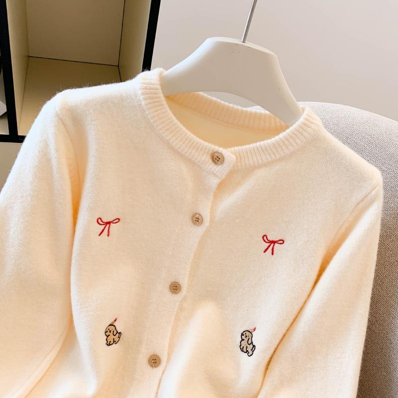 Knitted cardigan women's new sweater is super good-looking, unique and beautiful top