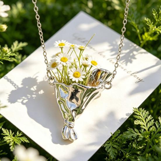 DIY Bouquet Necklace Ladies Flower Holder Necklace Elegant Bouquet Necklace Insert Preserved Dried Flowers Gift for Women Flowers Not