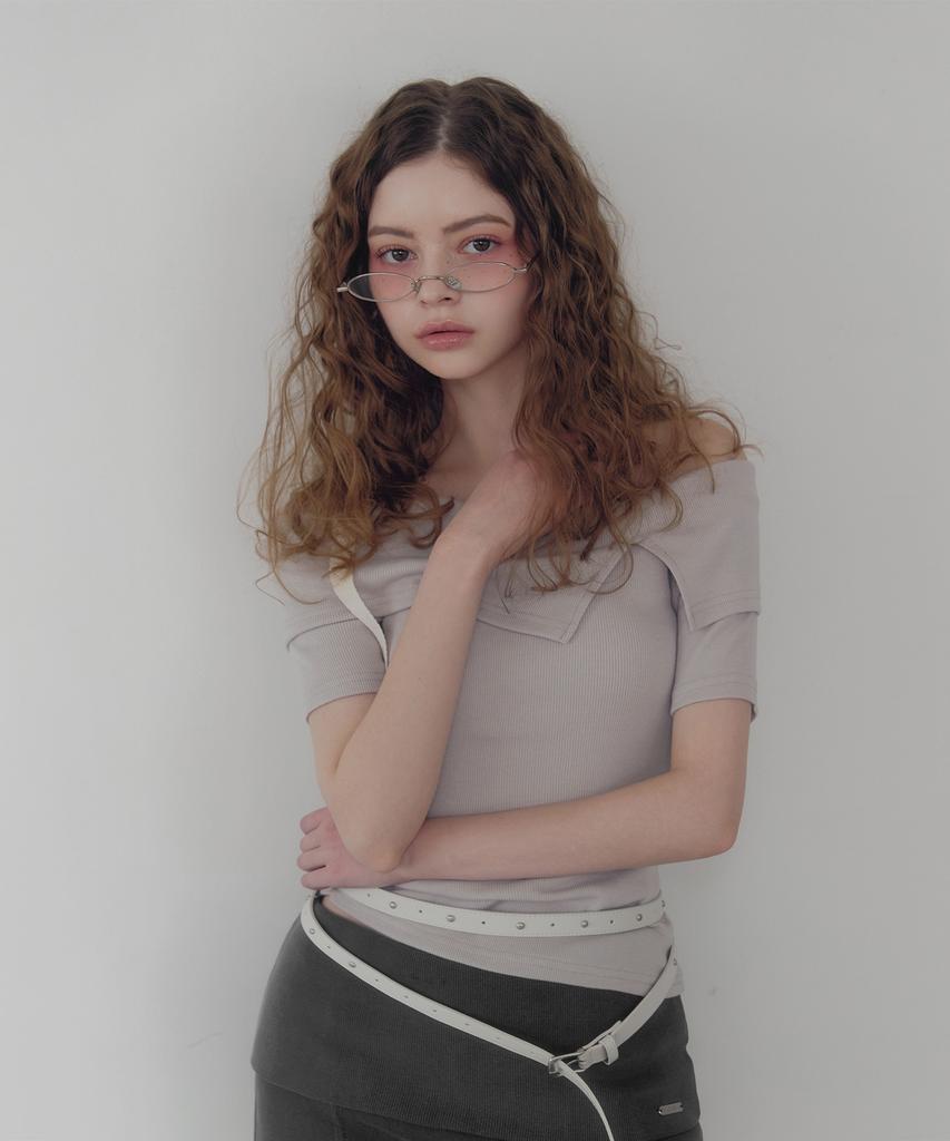 Teuwi Petite Strap One-Shoulder Short Sleeve T-Shirt