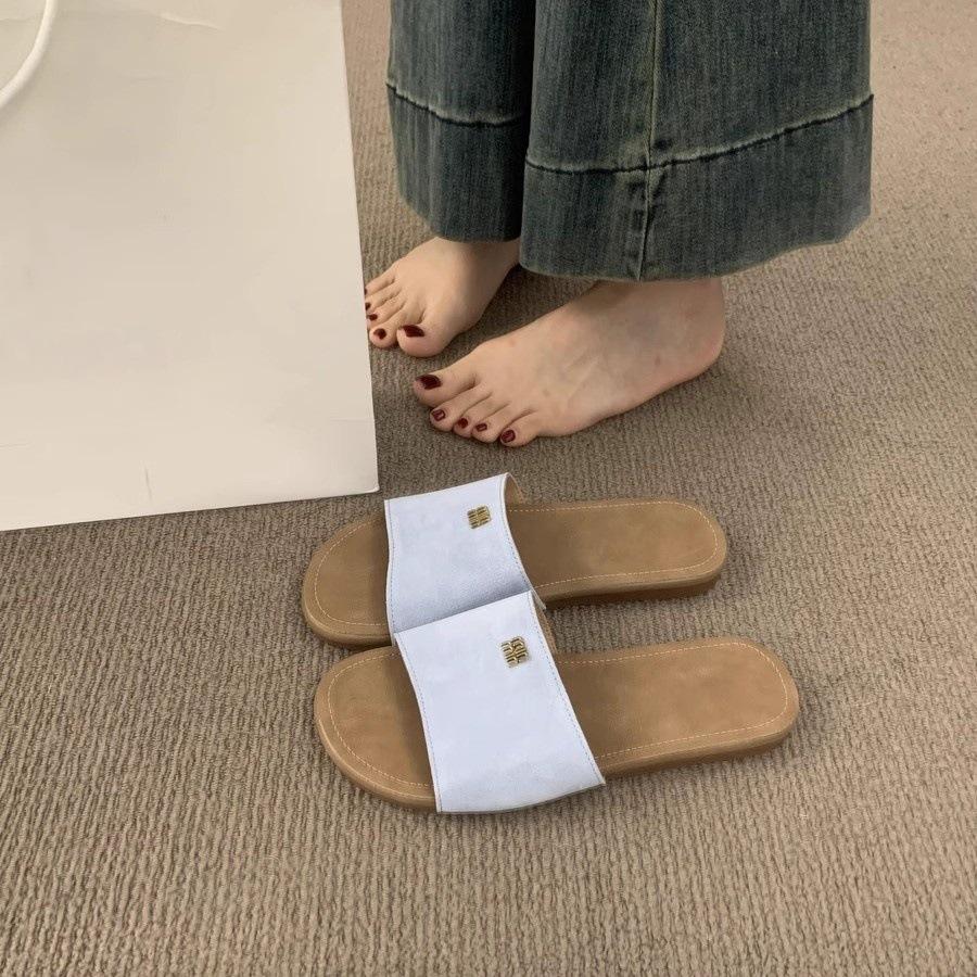 Frosted one-word with casual flat-bottomed slippers for women's summer wear 2025 new dopamine beach cool slippers