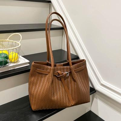 Grote capaciteit tote bag herfst en winter nieuwe veelzijdige pendel schouder okseltas premium textuur handtas
