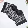 Corsés, ropa de mujer moderna y elegante