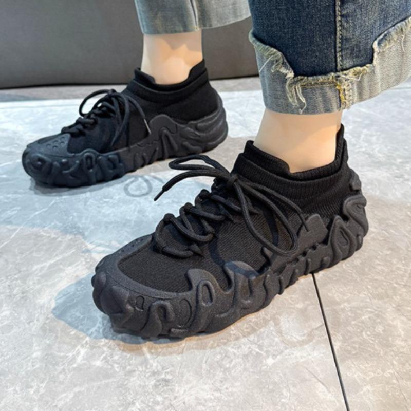 Dámské tenisky 2025 jaro nové dámské ploché boty módní ležérní obuv luxusní designérská jednoduchá jednobarevná vulkanizovaná obuv