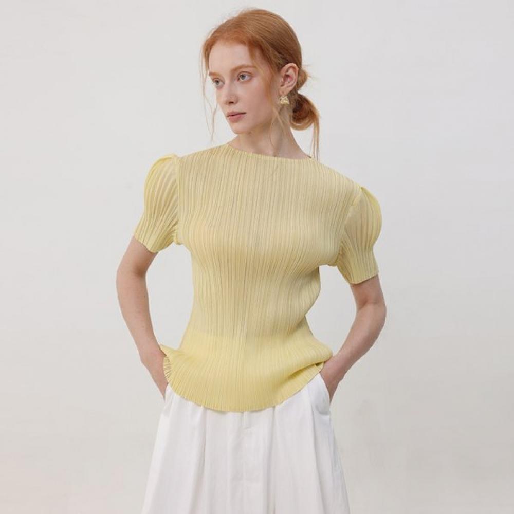 

Pritzmood Volume Shirring Pleats Top FREE/YELLOW