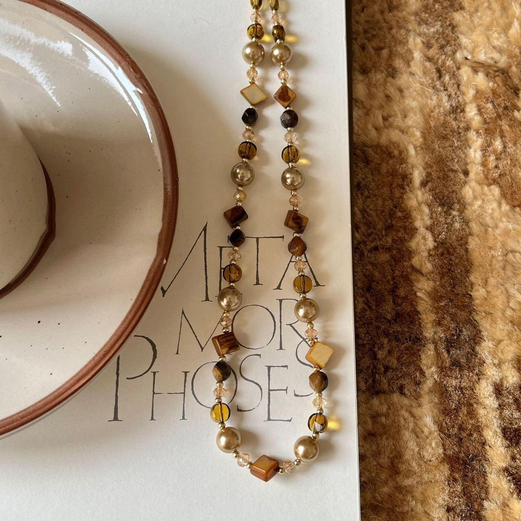 Retro Tiger Eye Stone Necklace - Versatile Maillard Style for Autumn & Winter Sweaters, High-End Luxury Accessory.