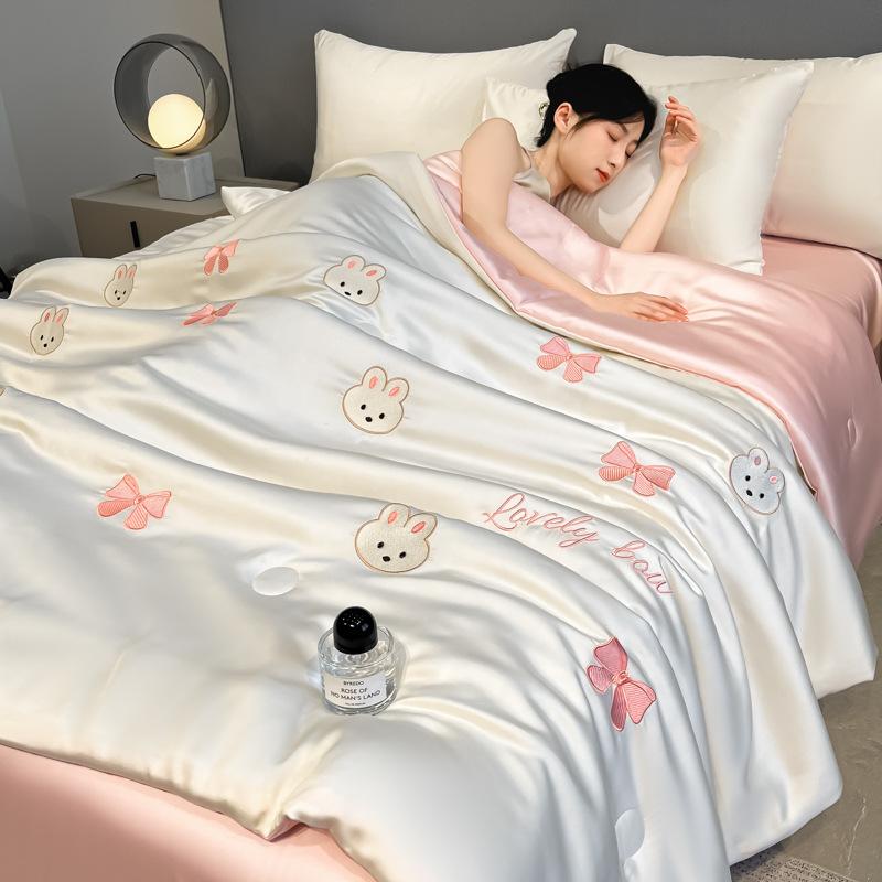 Skin-Friendly Washed Lce Silk Summer Quilt Sets High Quality Embroidered Comforter Bedding Sets Queen Summer Cooling Blanket