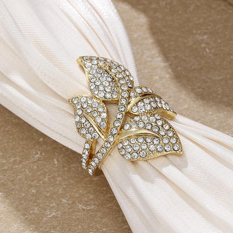 Brilliant Unique Leaves Gold Color Ring for Women Dazzling Exquisite Trendy Finger Ring Modern Temperament Wedding Party Jewelry