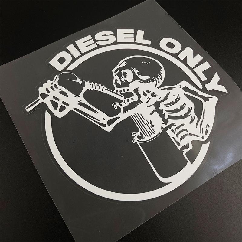 

1 шт., только для дизельного топлива, скелет, пьющий, наклейки на автомобиль, водонепроницаемая крышка топливного бака для бензина, прочные виниловые наклейки, украшение в виде черепа 13x13CM