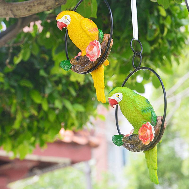 Creative Resin Parrot Hang On Tree Outdoor Garden Decoration Statue Animal Sculpture For Home Office Room Garden Decor Ornament