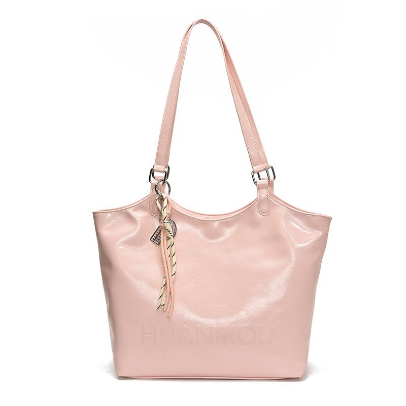 Fashion Sense Large Capacity Tote Bag Women's New Versatile Commuter Shoulder Bag