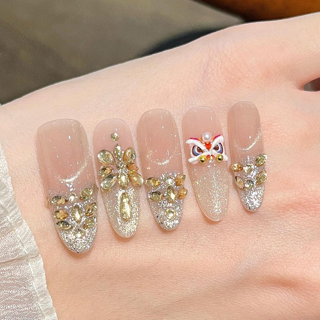 2026 New Year Wearable Lion Dance Cat Eye Manicure: Handmade Removable False Fingernail Stickers.