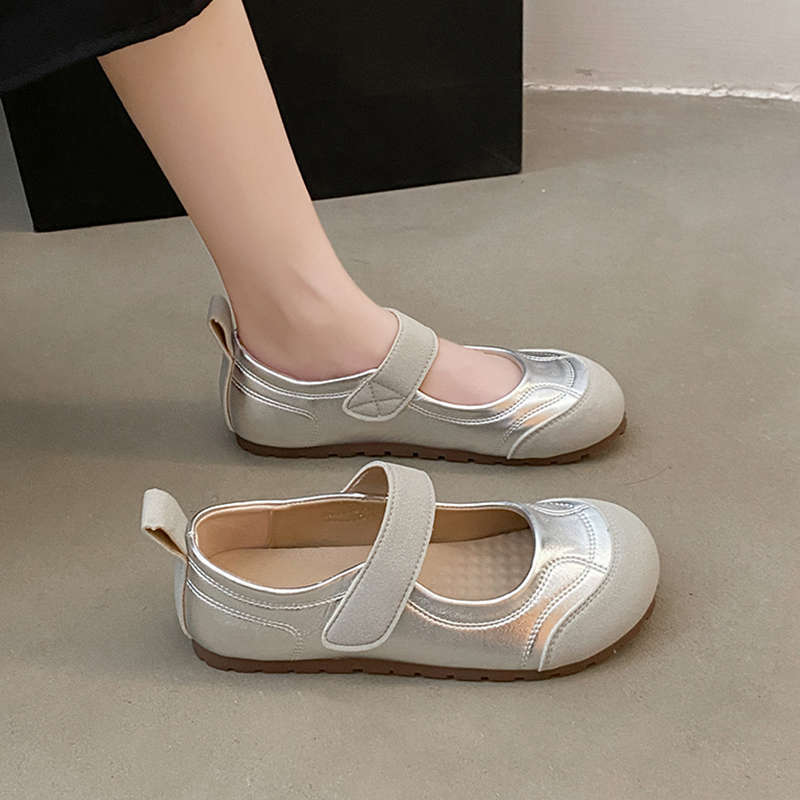 With skirt little white shoes women's summer breathable Velcro sports sandals flat cloud puffs Mary Jane single shoes