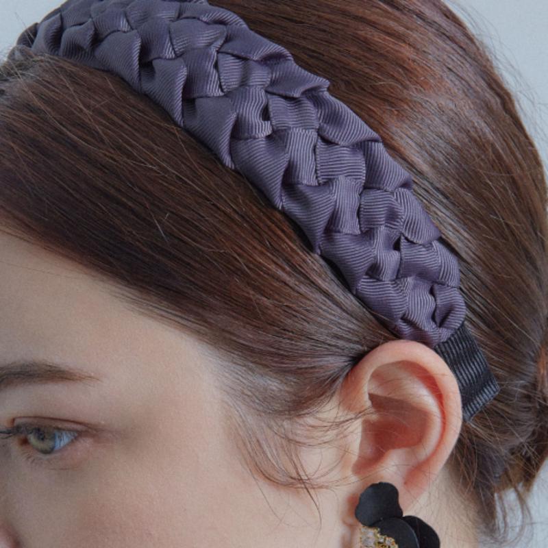 Dana Burton of Twist Hairband