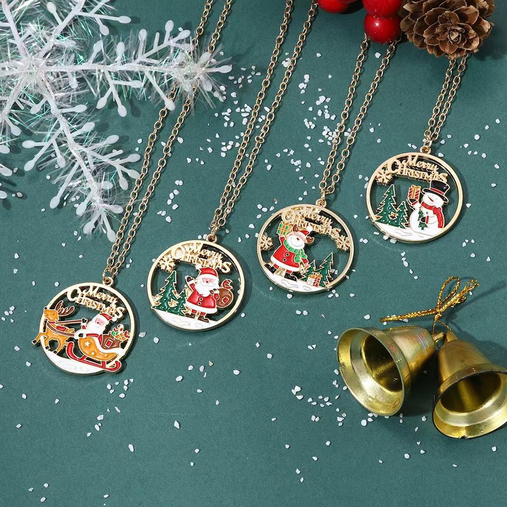 Round Santa Pendant Gold Necklace, Stylish and Exquisite Christmas Accessories Gift