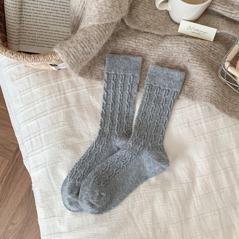 Twisted Wool Socks for Women's Autumn and Winter Mid-calf Socks, Thickened, Warm and Comfortable Plush Socks