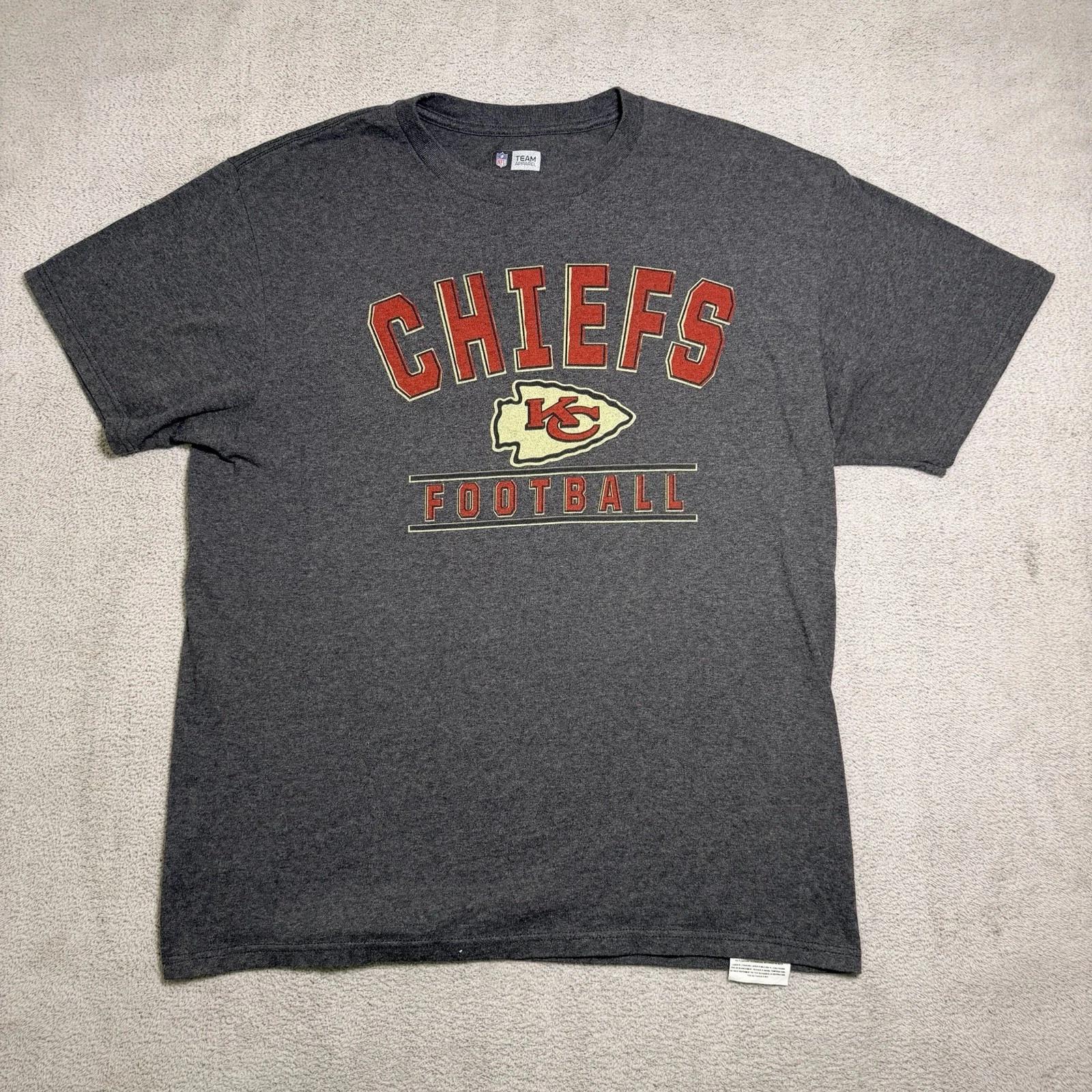 KC Cheifs T Shirt Men’s Large Gray Graphic Logo NFL Team Apparel Short Sleeve XL