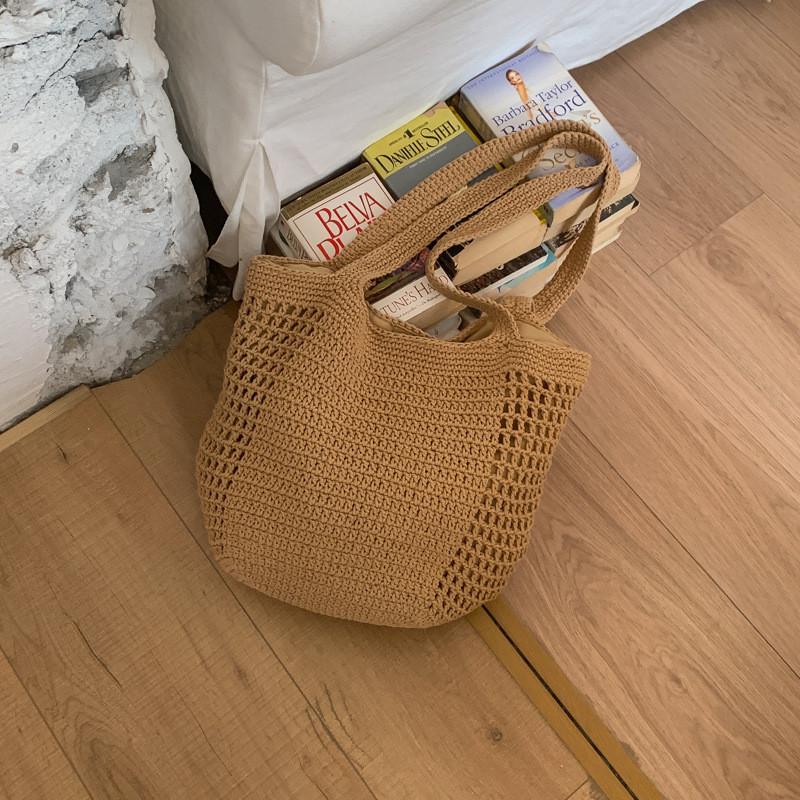 IELGY Woven Tote Bag Large Capacity Casual Shoulder Straw Beach Bag