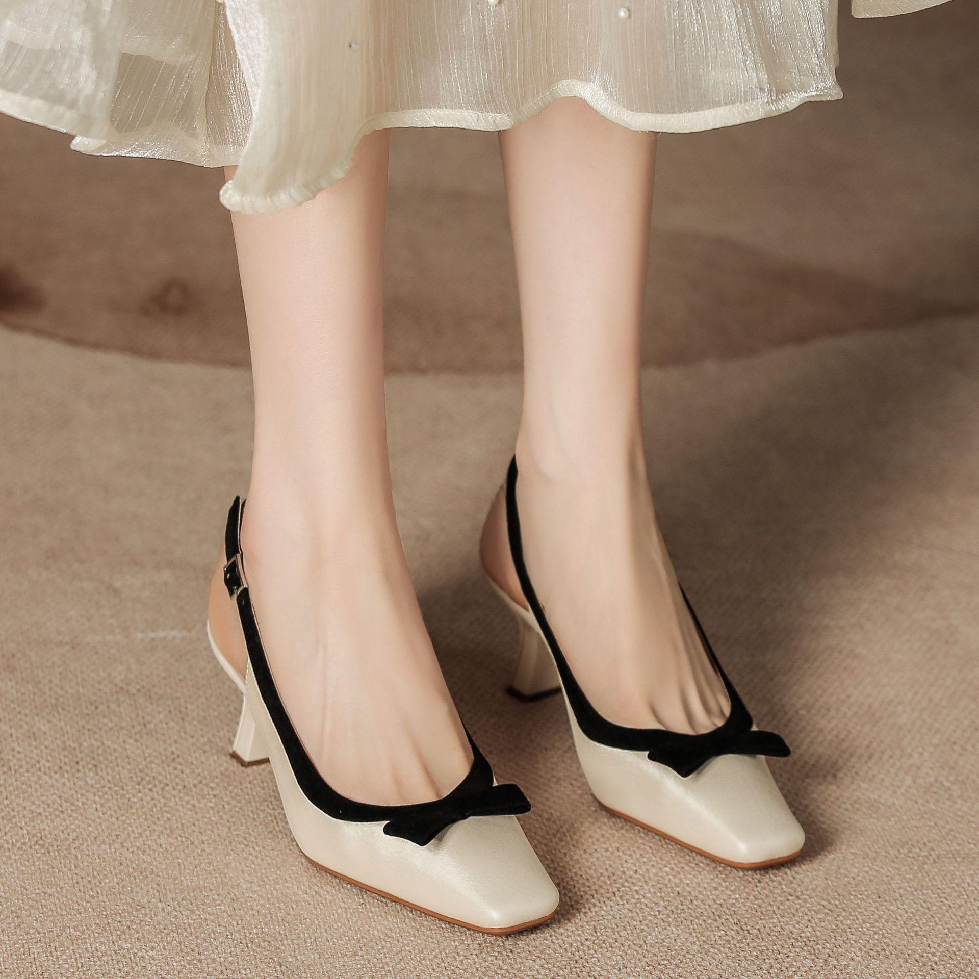 

H838-7 Silver Xiaoxiangfeng Summer Sandals Small Square Head Satin Surface Half Baotou Empty Shoes Female Sweet New 34