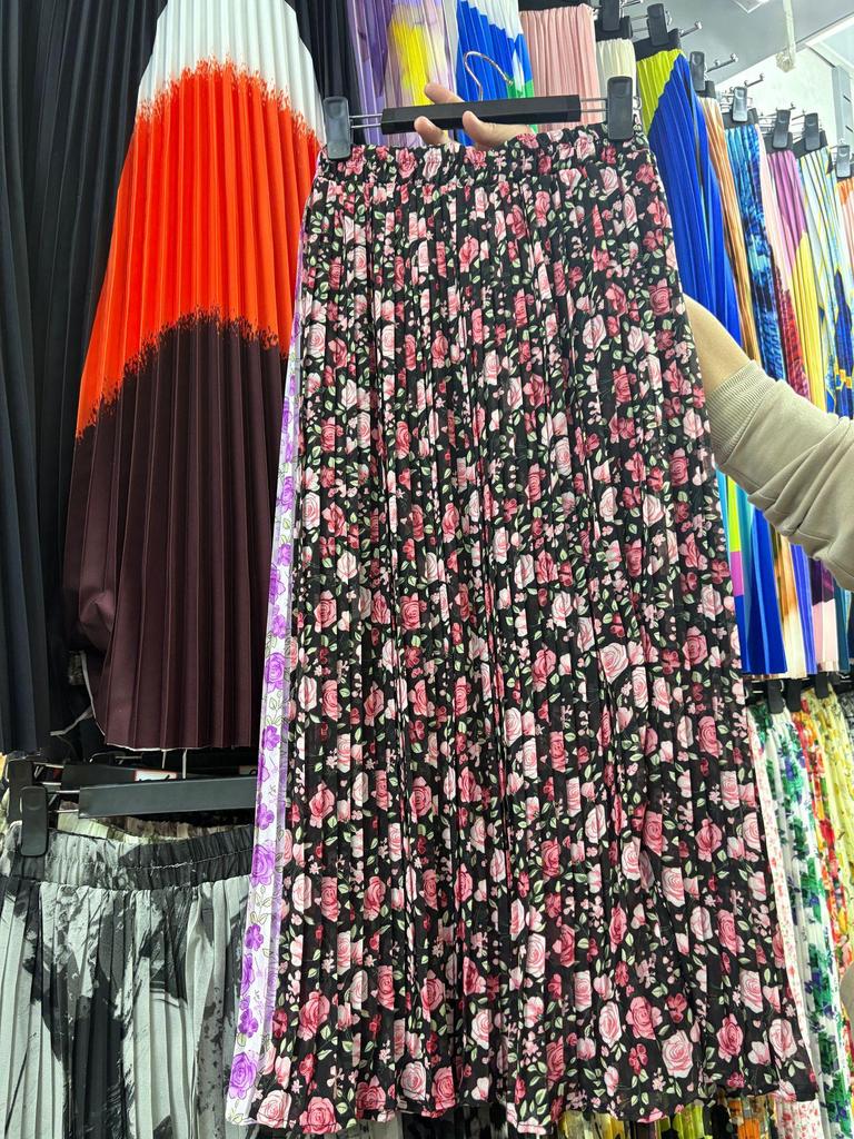European & American Pleated Print Midi Skirt, Soft Chiffon Fabric, High Waist, Versatile Style