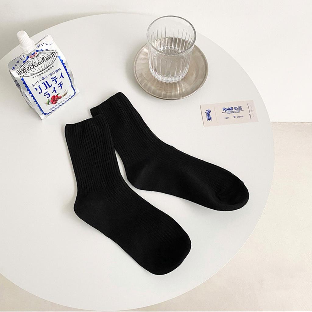 2 Pairs Of New Japanese Socks Set Solid Color Women's Casual Cotton Socks Autumn Simple Women's Medium Length Socks