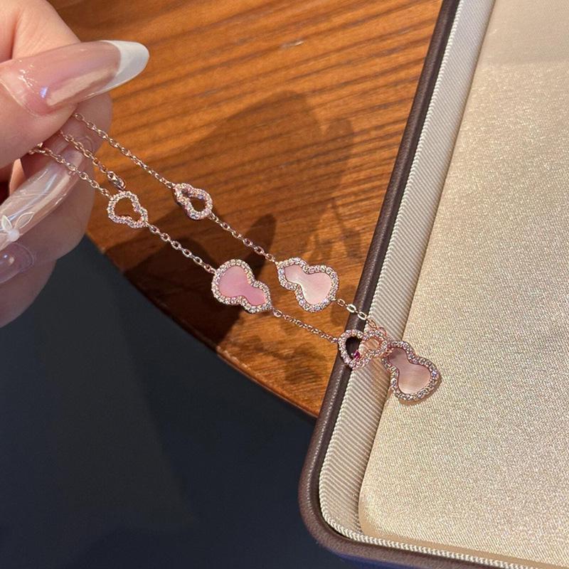 Chinese Style Zircon Gourd Bracelet: Elegant, Luxurious, and Fashionable Bangle.