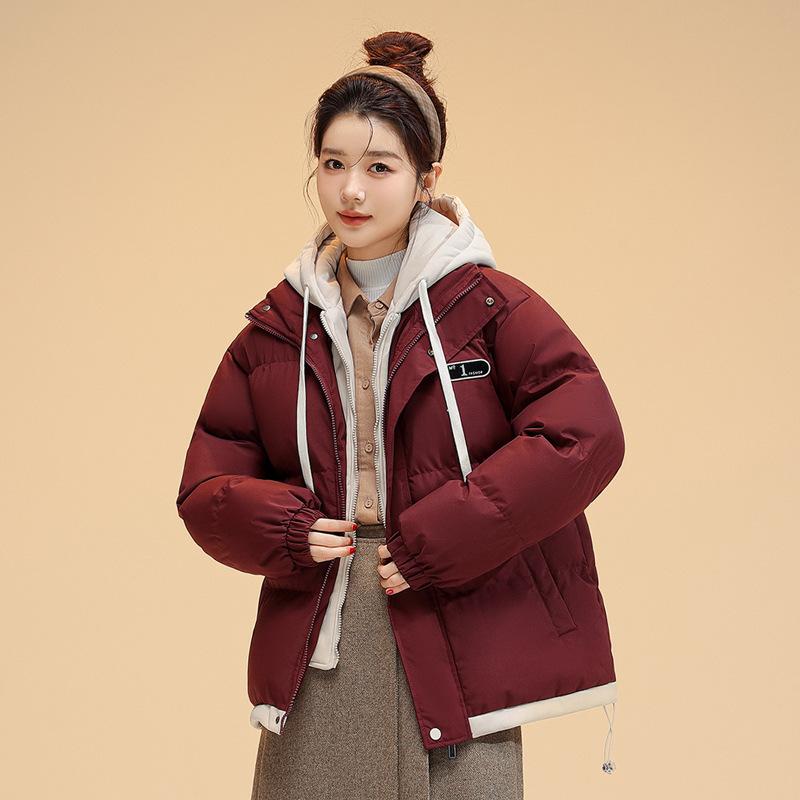 New Winter Fake Two-piece Hooded Cotton-padded Jacket Women's Winter Casual Loose Bread Coat with Contrasting Cotton Coat.