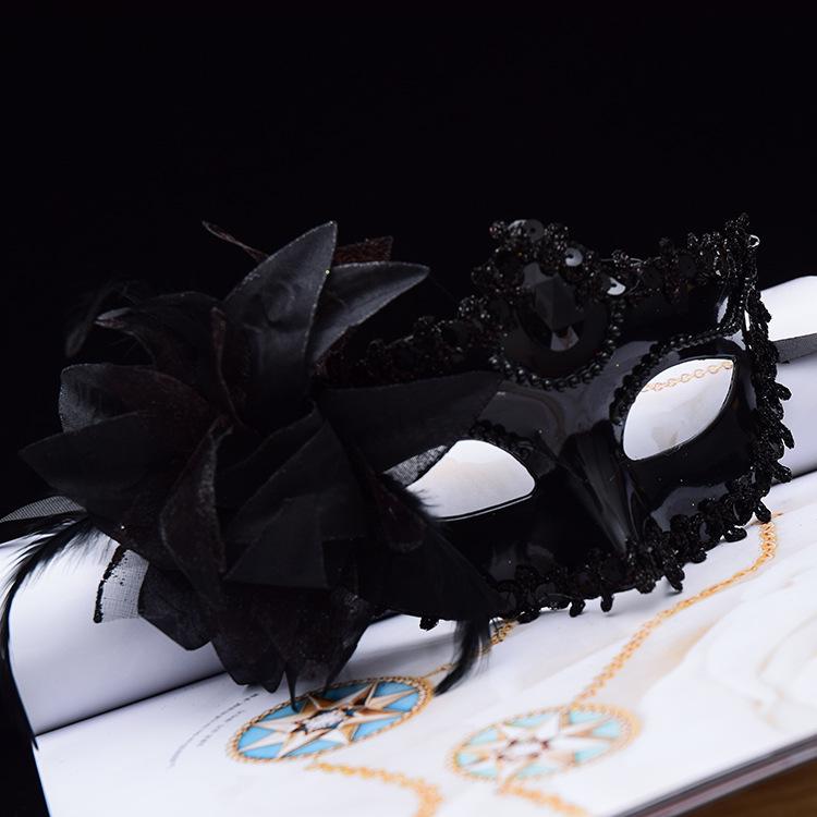 Women's Halloween Masquerade Ball Half-Face Mask for New Year's Eve - Adult Princess Style