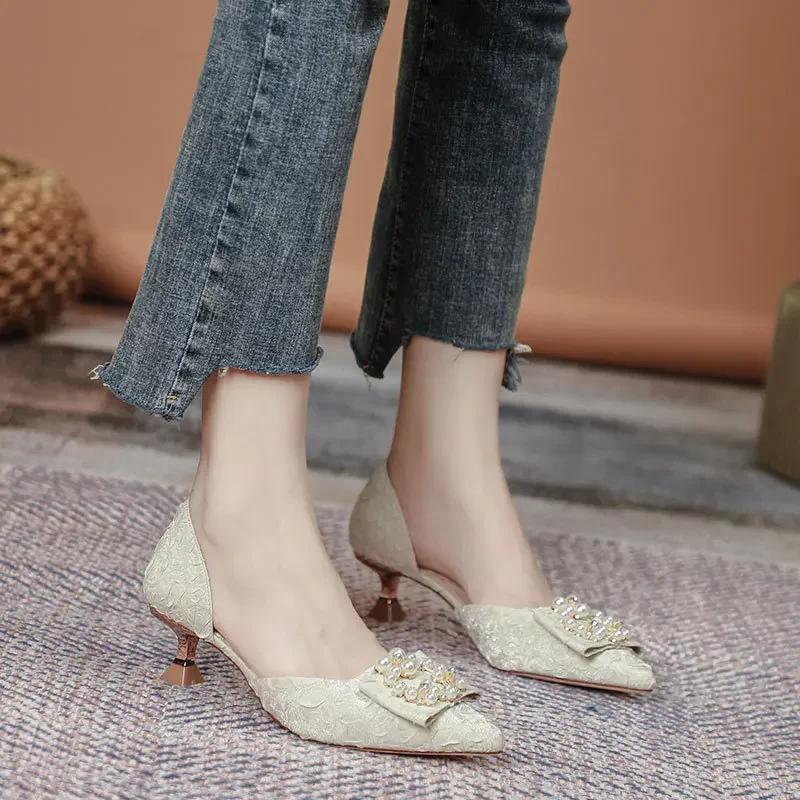 Fashion Baotou hollow sandals women's medium heel 2025 new pearl fairy style fashion thin heel pointed summer women's single shoes