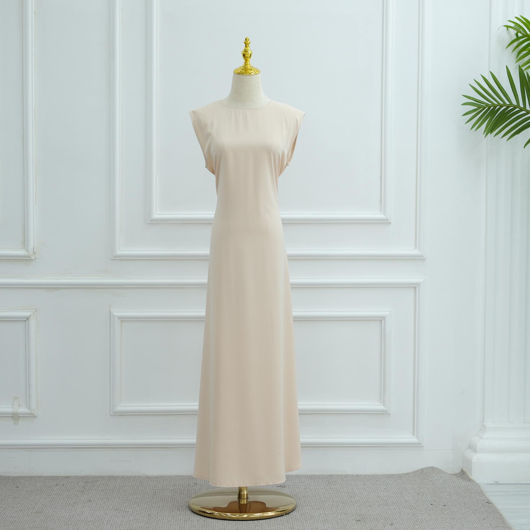 

Loriya Solid Color Inner Dress Robe Dubai Style Abaya (2025) - LR1003 Small