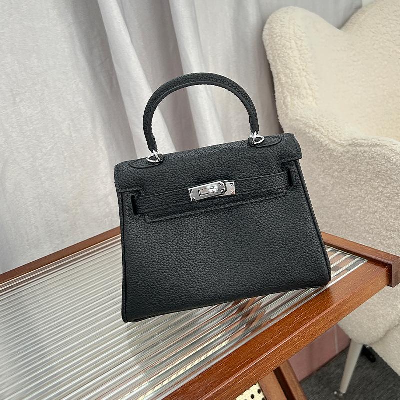 

Універсальна сумка жіноча чотирисезонна універсальна сумка міні другого покоління шкіряна ретро на плече месенджер великої місткості