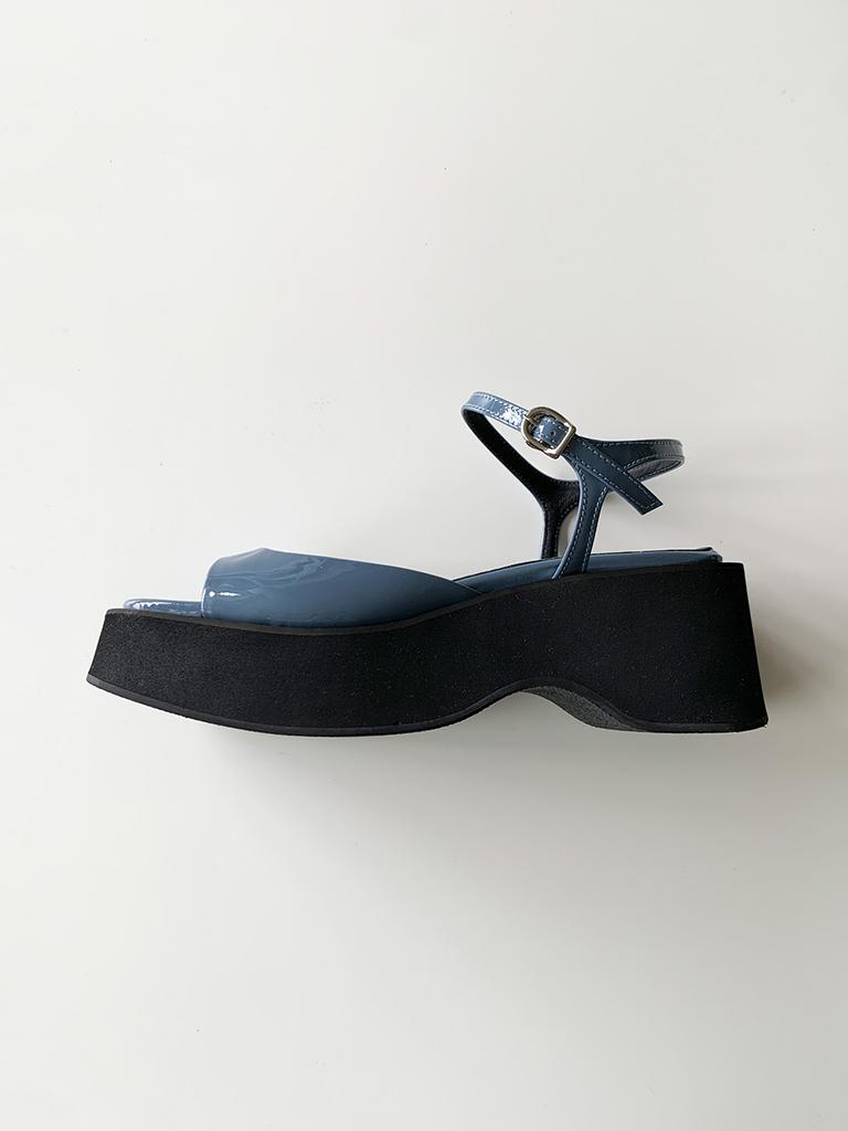 Circle Essential Platform Sandals (Steel Blue)