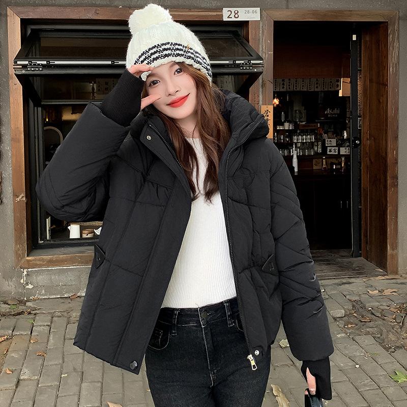 Padded clothes, down padded clothes, women's new fashion padded jackets, loose and thickened gloves, hooded jackets.