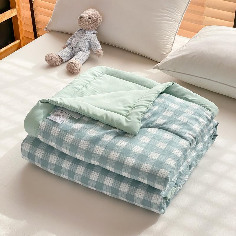 Japanese Plaid Printed Summer Thin Quilt Simple Breathable Air Conditioning Blanket for Office Soft Home Decoration for Bedroom