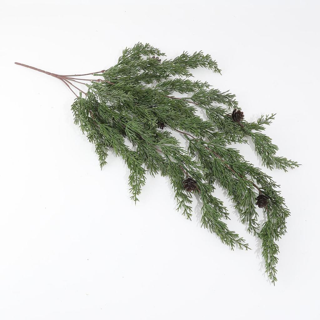 Artificial Christmas Wreath with Pine Needles and PE Leaves for Wall Hanging Decoration